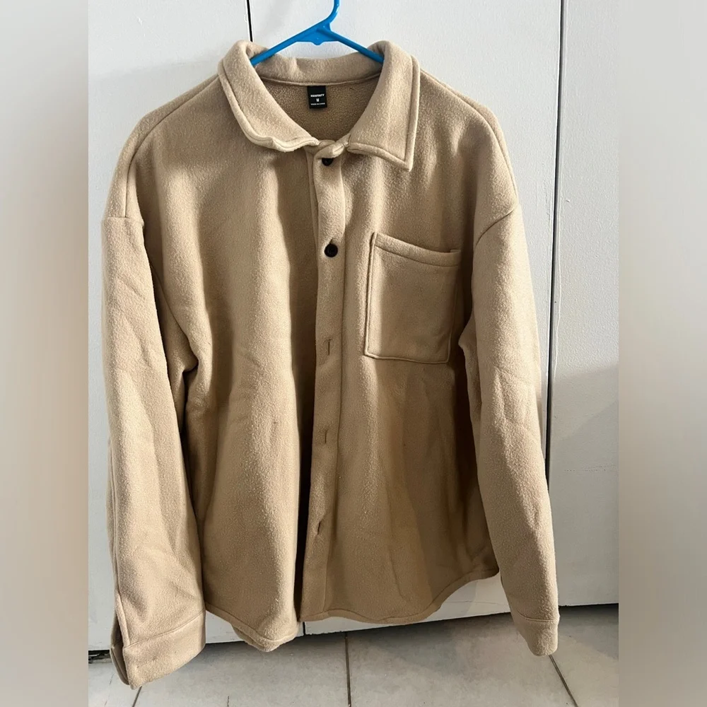 Shacket - Picture 1 of 3
